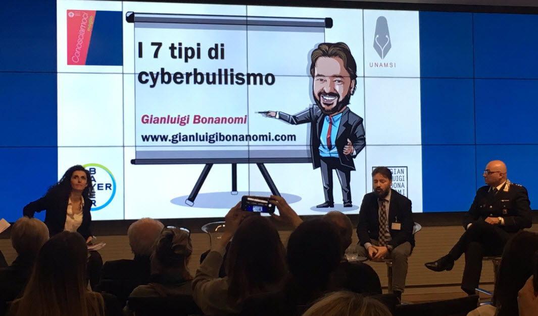 Gianluigi Bonanomi conferenza cyberbullismo Bayer Italia Unamsi 2019