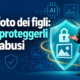 Avatar di Gianluigi Bonanomi accanto a uno scudo digitale che protegge un simbolo fotografico